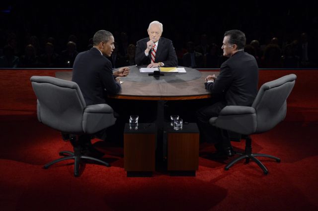 Στο 2-1 το σκορ Ομπάμα και Ρόμνεϊ με το τελευταίο ντιμπέιτ