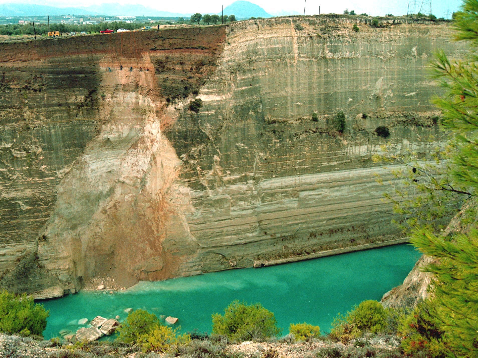 Πτώμα ηλικιωμένου άντρα εντοπίστηκε στην διώρυγα της Κορίνθου