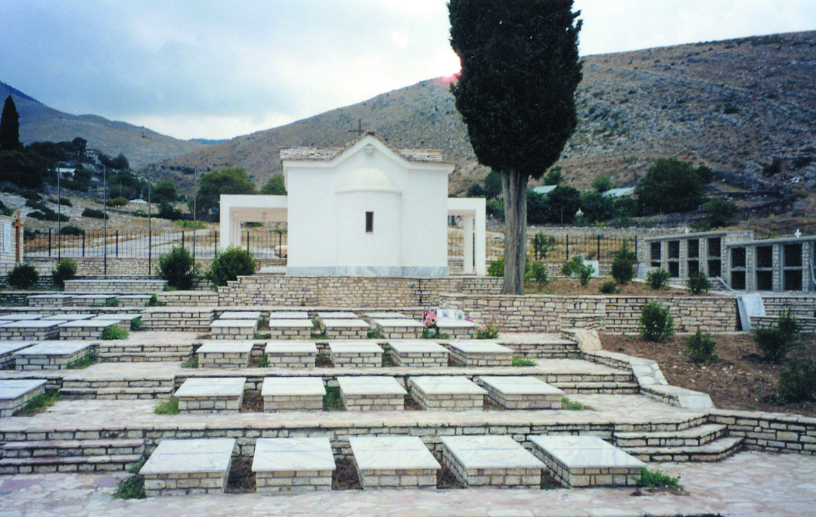 Μαχητής του ’40 επέστρεψε στην Αλβανία 72 χρόνια μετά για να τιμήσει του πεσόντες