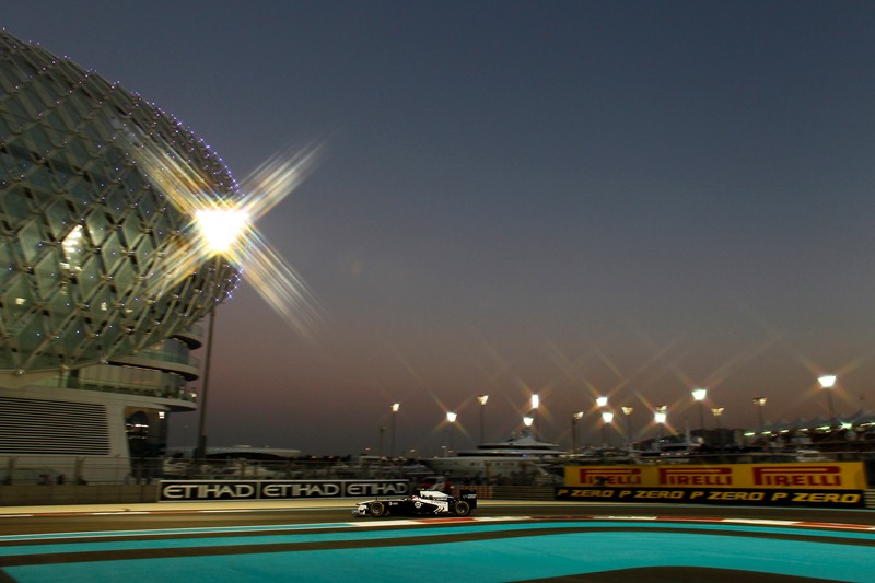 Grand Prix Abu Dhabi 2012: Χίλια και ένα ελαστικά στη Yas Marina
