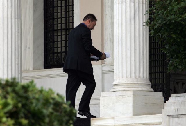 Αισιόδοξος ότι τα μέτρα θα υπερψηφιστούν δηλώνει ο Γ. Στουρνάρας