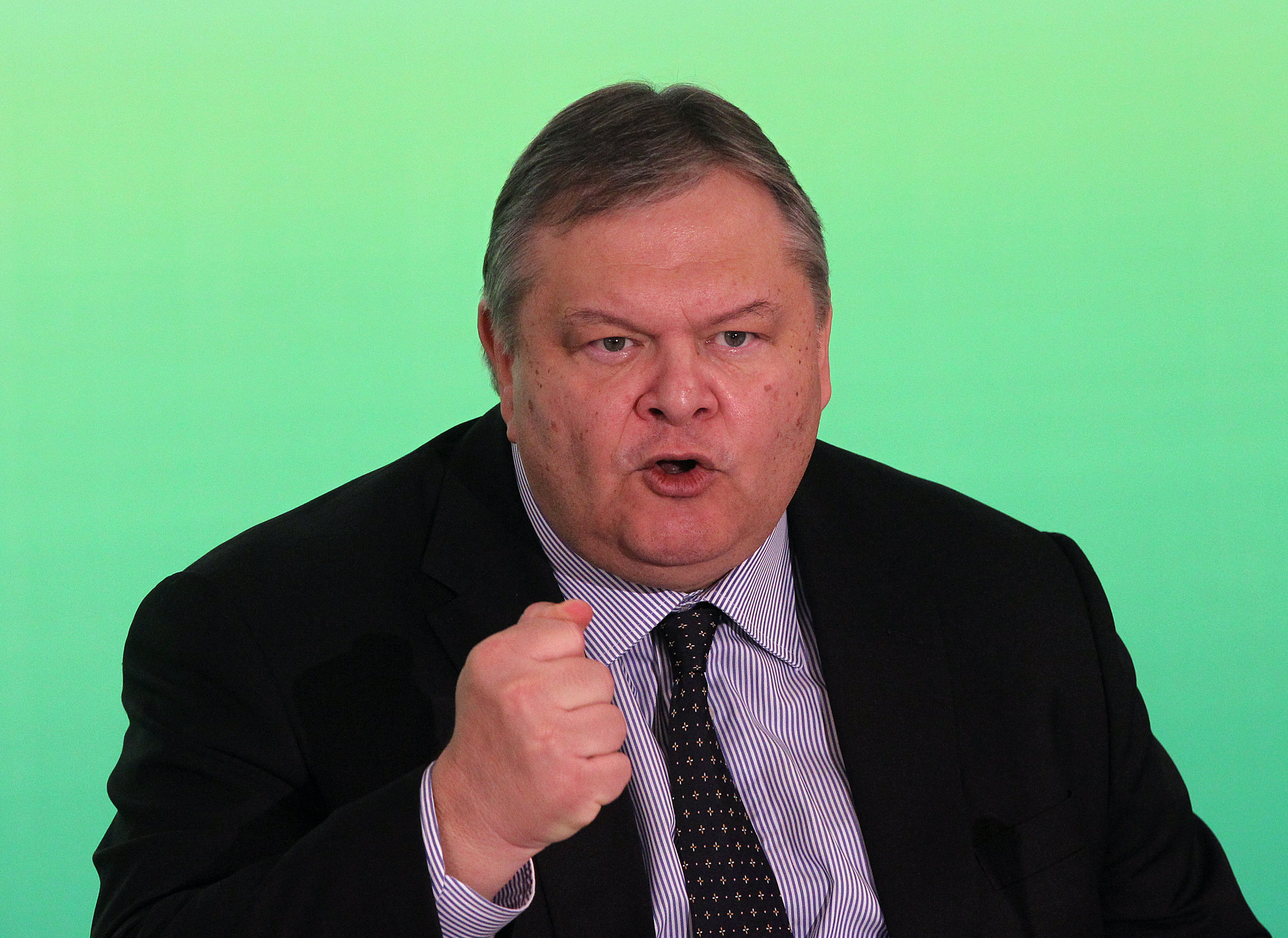 Ματαιοπονούν όσοι ασχολούνται εργολαβικά με τη διάλυση του ΠΑΣΟΚ, λέει ο Βενιζέλος