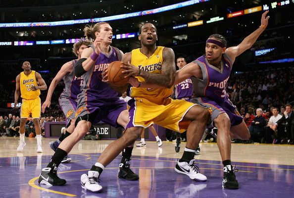 Ο Ολυμπιακός ανακοίνωσε τον Πάουελ αντί του Ντόρσεϊ