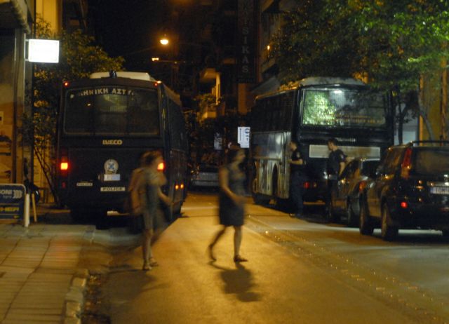 Επίθεση σε διμοιρία των ΜΑΤ κοντά στο τουρκικό προξενείο στη Θεσσαλονίκη