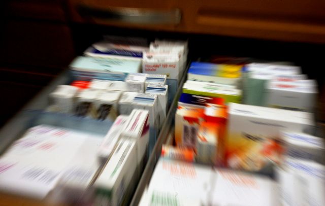 Παρεμβάσεις 1,11 δισ. ευρώ για τον περιορισμό της φαρμακευτικής δαπάνης