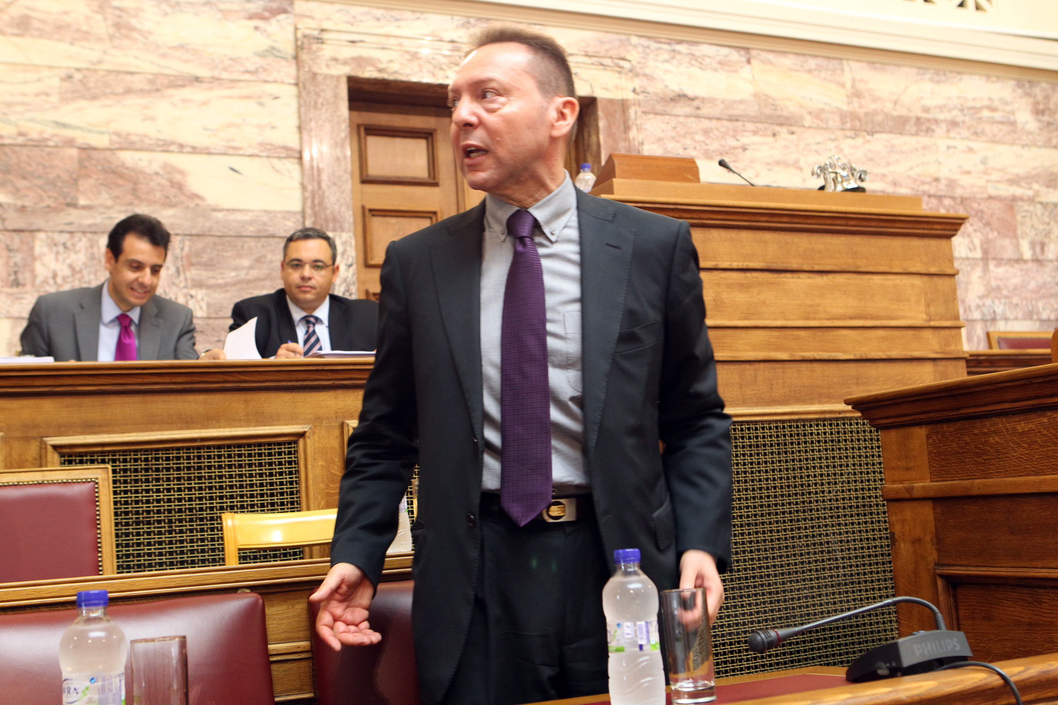 Στο κόκκινο η αντιπαράθεση κυβέρνησης-αντιπολίτευσης για τα μέτρα