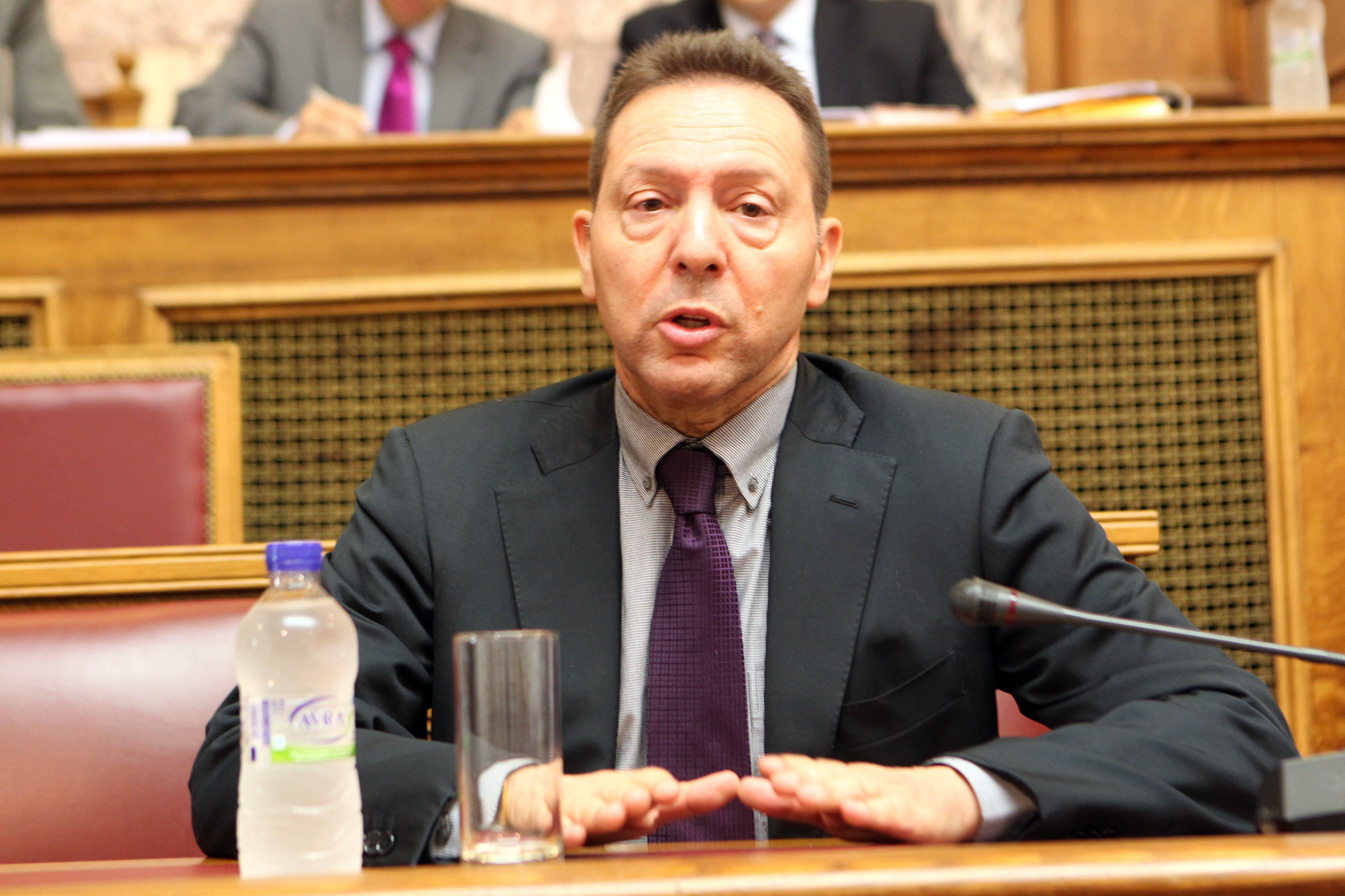 Ψήφιση των μέτρων για «να αποφύγουμε τη χρεοκοπία», ζητά ο Γ.Στουρνάρας