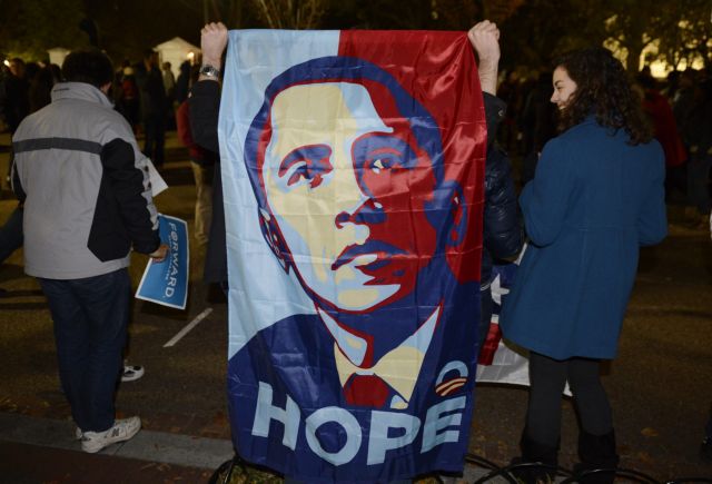 Γυναίκες, ισπανόφωνοι, μειονότητες και νέοι ψήφισαν Μπαράκ Ομπάμα