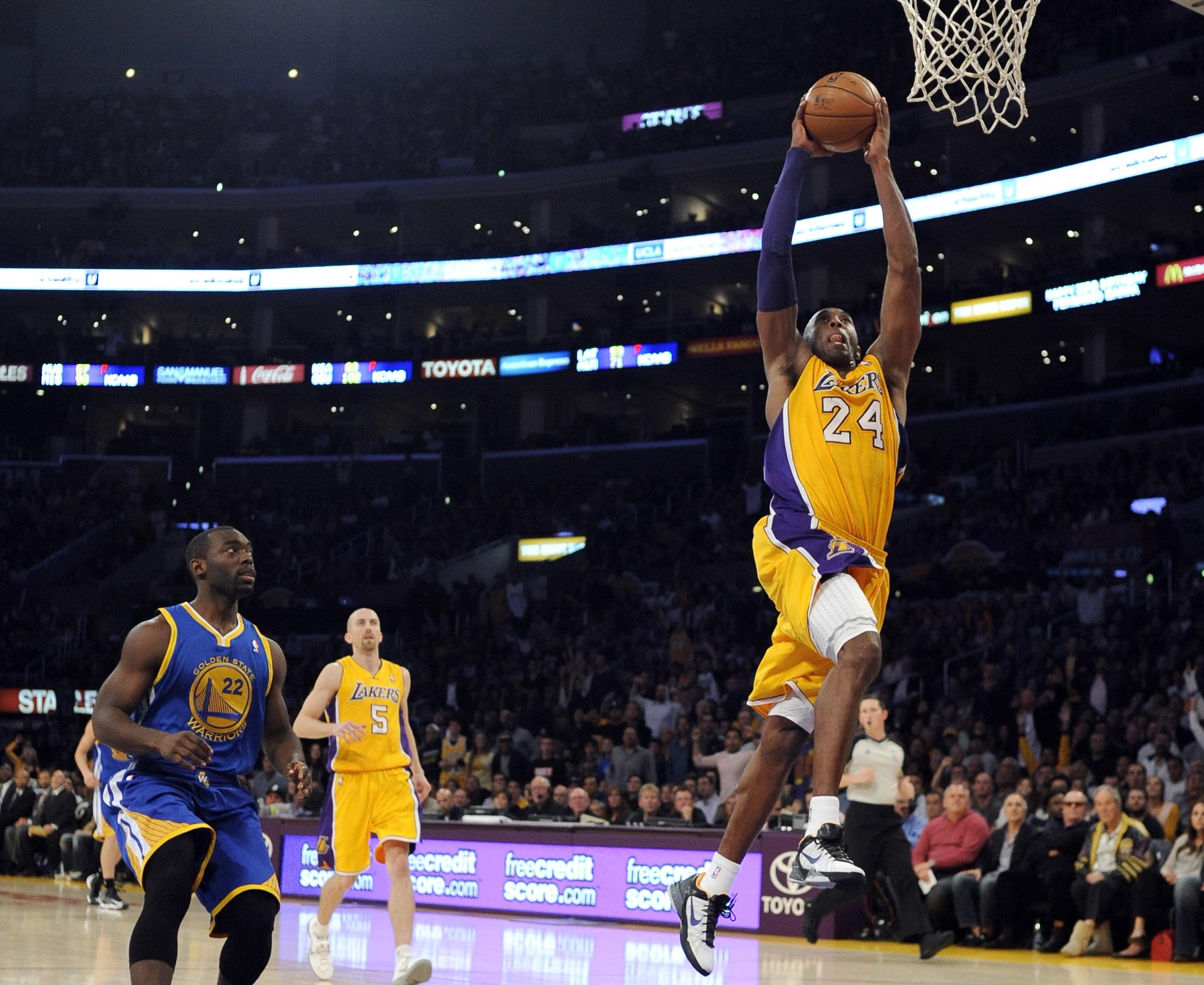 Υπό την… αύρα του Φιλ Τζάκσον οι Λέικερς νίκησαν τους Ουόριορς