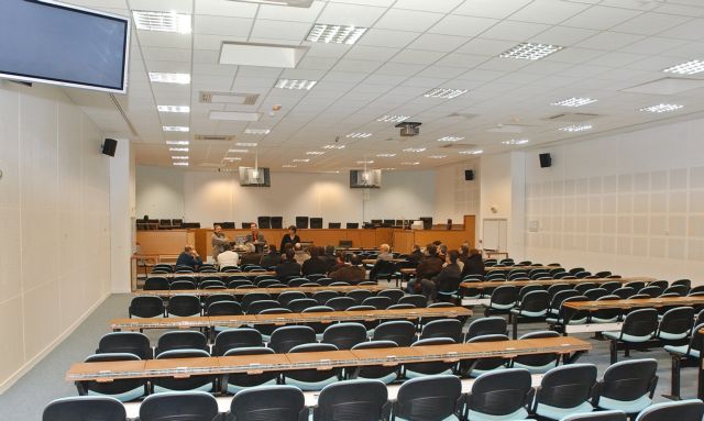 Ολλανδοί έφηβοι καταδικάστηκαν για ενθάρρυνση σε ανθρωποκτονία μέσω Facebook