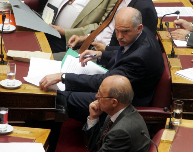 «Κρίνουν τώρα εκ του ασφαλούς» απαντά ο Γ.Παπανδρέου στην κριτική Σημίτη