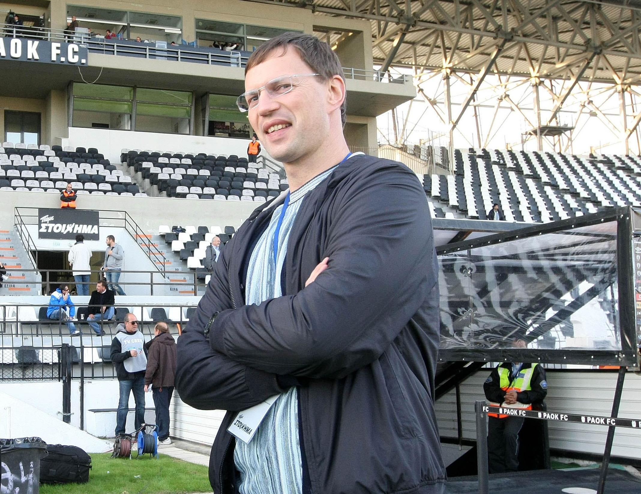 Τετ-α-τατ Σιστιακόφ με Δώνη και… μάτια Στουτγάρδης για Κλάους