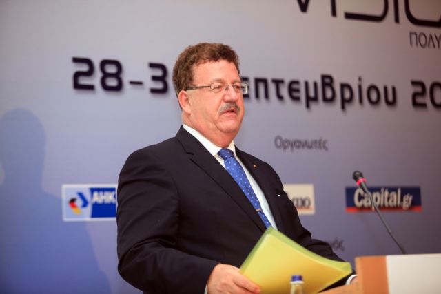 Στην Ελλάδα 3.000 κάνουν τη δουλειά που στη Γερμανία κάνουν 1.000 λέει ο Χ.Φούχτελ