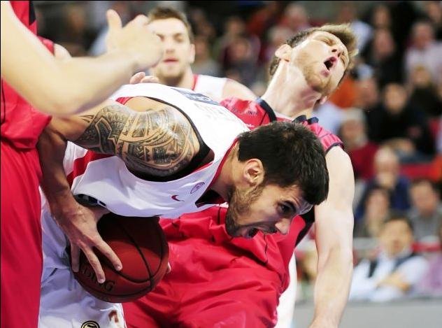 Στο Top16 μέσω Βιτόρια ο Ολυμπιακός, 89-72 την Κάχα Λαμποράλ