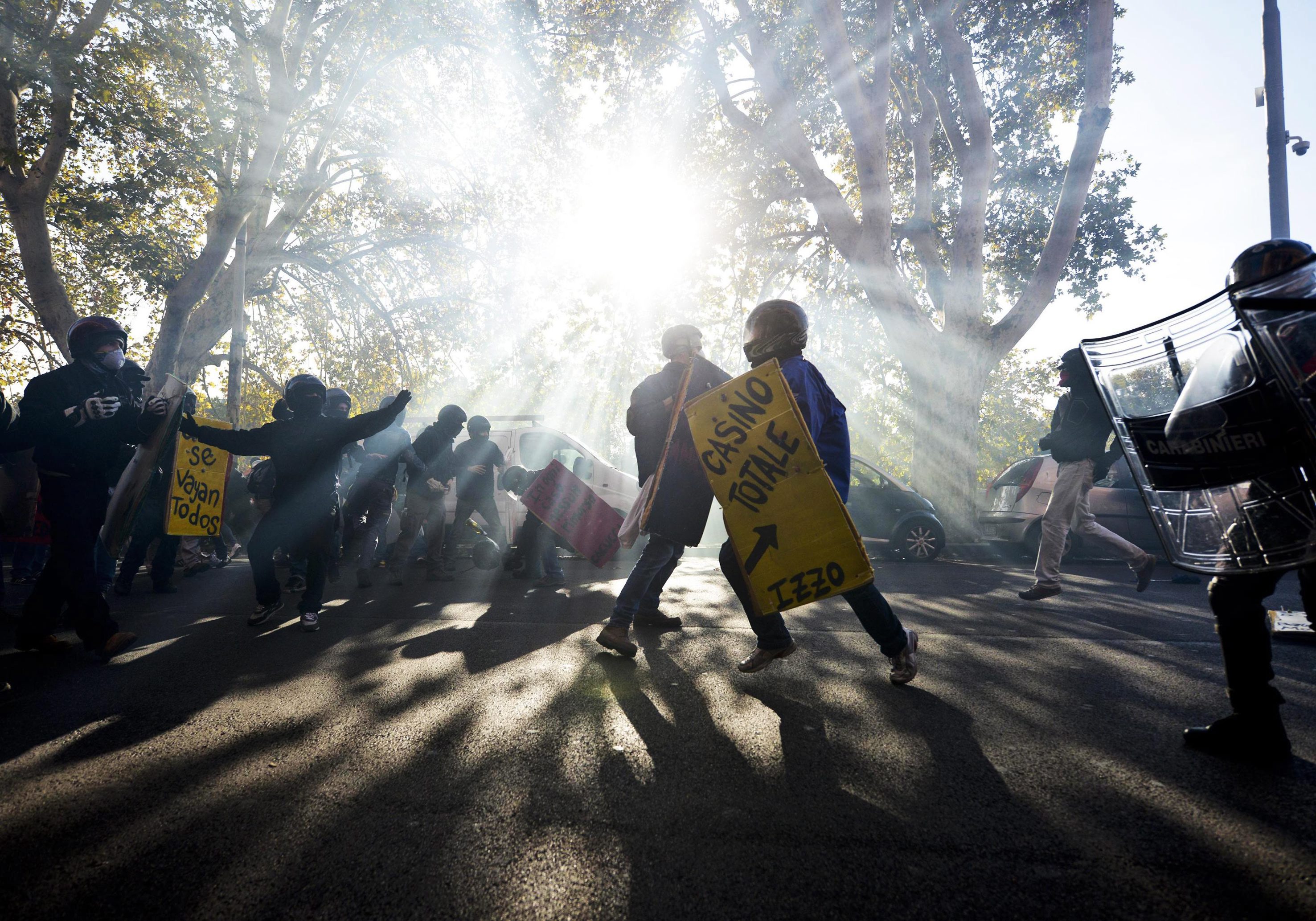 Ντοκουμέντο της La Repubblica δείχνει εκτόξευση δακρυγόνων από ιταλικό υπουργείο