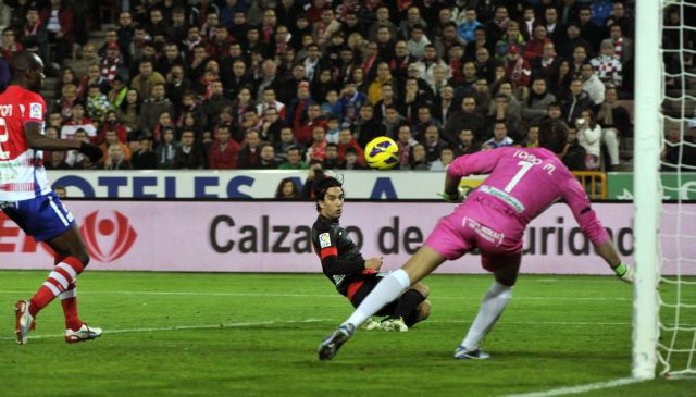 Η Ατλέτικο πήρε «διπλό» στη Γρανάδα, η Σεβίλη «αφεντικό» στην Ανδαλουσία