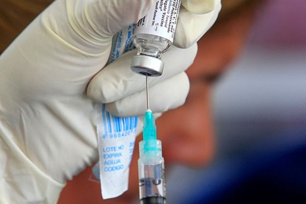 Προς έγκριση το πρώτο εμβόλιο για τη μηνιγγίτιδα Β