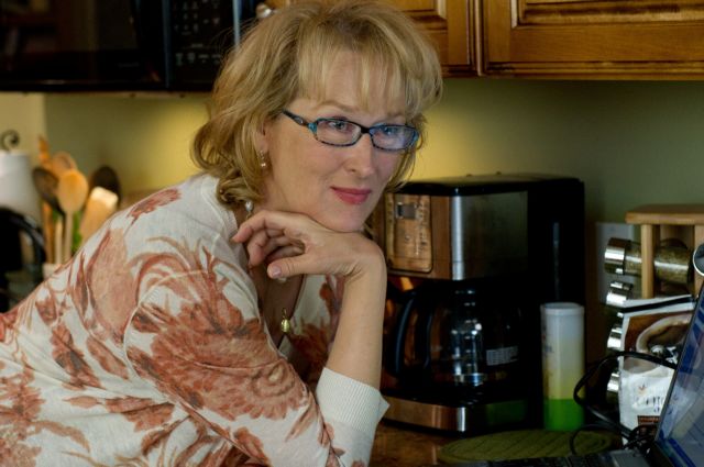 Η Μέριλ Στριπ προσπαθεί να ξαναζωντανέψει τον γάμο της στο «Ποτέ δεν είναι Αργά»