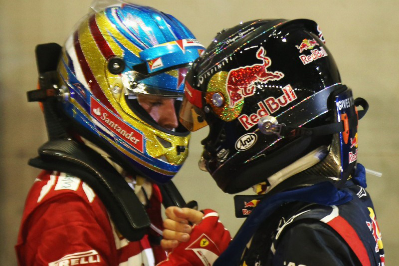 Grand Prix Βραζιλίας 2013: Μετωπική σύγκρουση ανάμεσα στον S. Vettel και τον F. Alonso