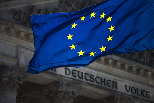 Διψήφιο αριθμό δισεκατομμυρίων απέφερε στη Γερμανία η κρίση, λέει ο Π.Μπόφινγκερ