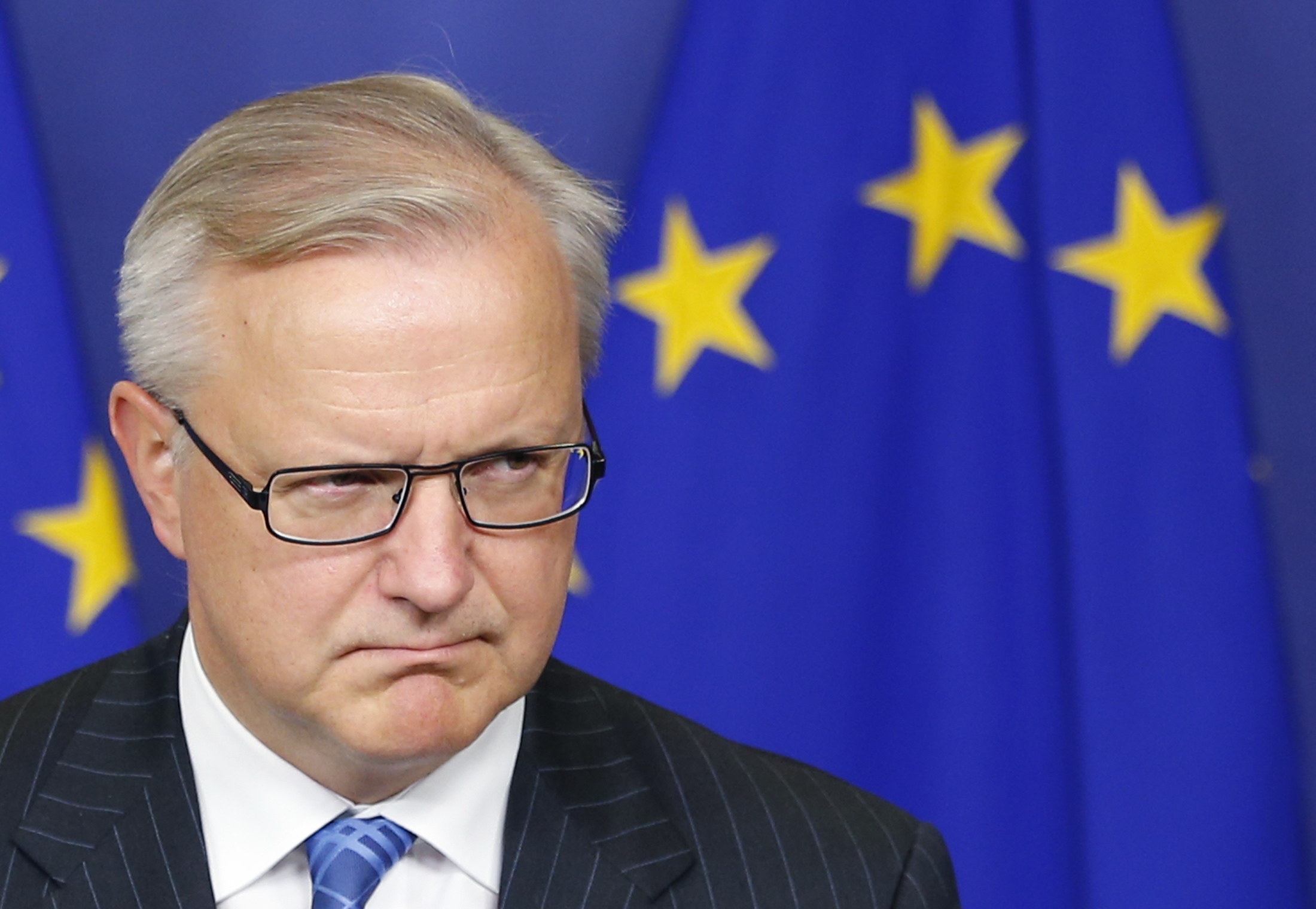 «Απέχουμε ελάχιστα από τη λύση» λέει ο Όλι Ρεν προσερχόμενος στο Eurogroup