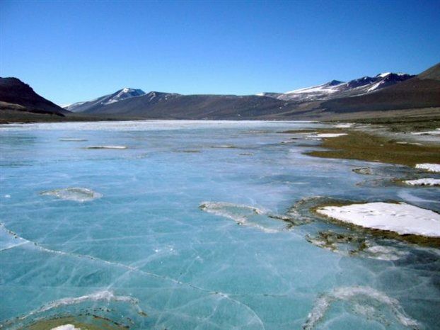 Η ζωή ανθεί σε σφραγισμένη λίμνη άλμης στην Ανταρκτική