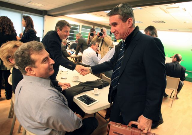 Διαχώρισε τη θέση του ο Ανδρέας Λοβέρδος στη συνεδρίαση της ΚΟ του ΠΑΣΟΚ