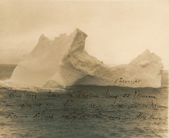 Στο σφυρί φωτογραφία του παγόβουνου που βύθισε τον Τιτανικό