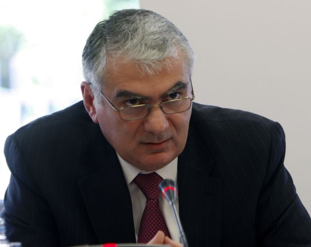 Επικοινωνιακά παιχνίδια κατά των κυπριακών τραπεζών καταγγέλλει ο Αθ.Ορφανίδης