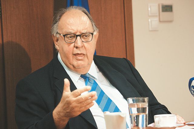 Δυστυχώς, το ΠΑΣΟΚ δεν εκφράζει πλέον την Κεντροαριστερά, λέει ο Θ.Πάγκαλος