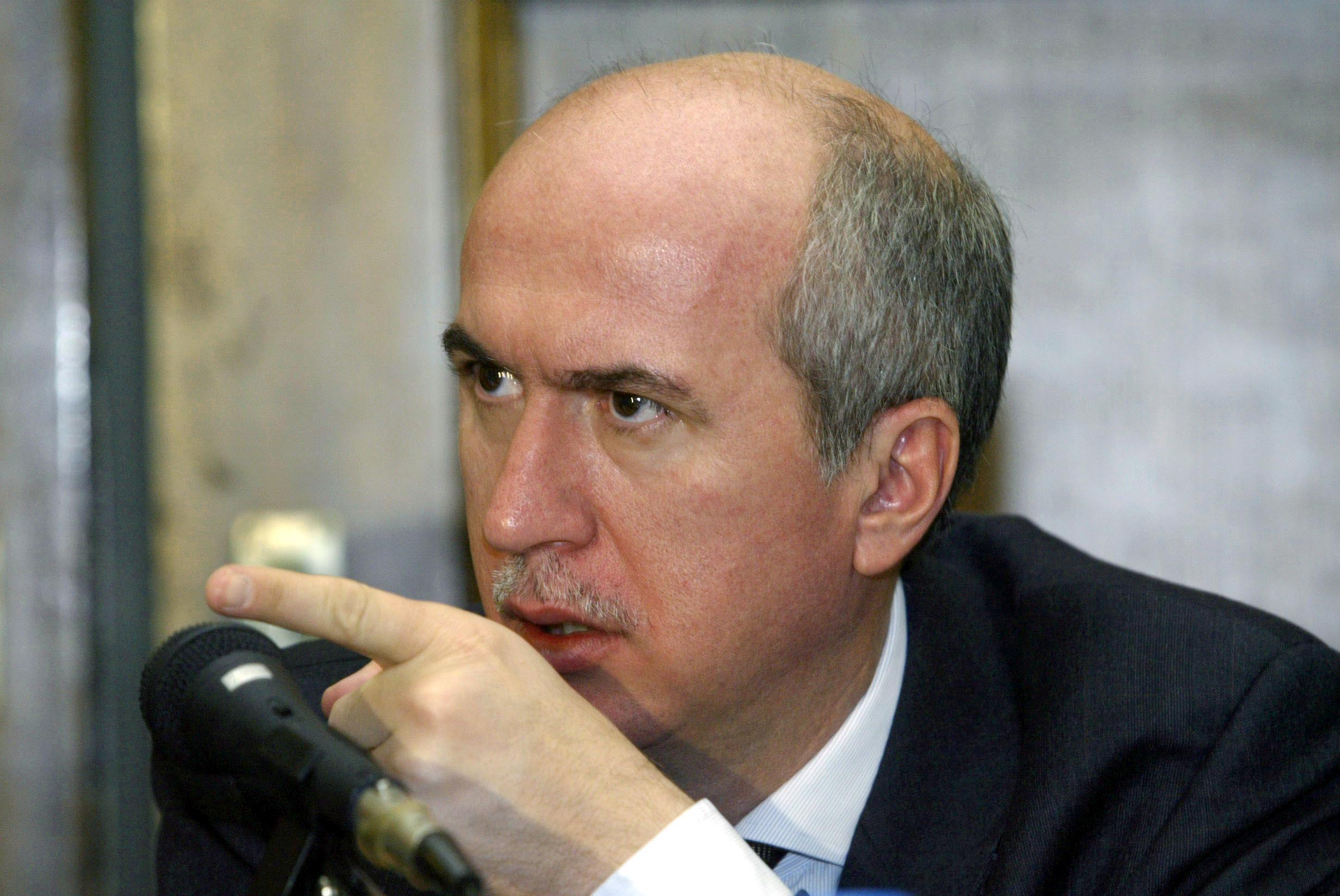 Εισαγγελική έρευνα για περιστατικά «απευθείας αναθέσεων» έργων από το Δημόσιο