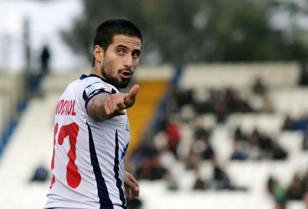 Προελαύνει ο Απόλλων Σμύρνης, σημαντικές νίκες για Παναχαϊκή και Ηρακλή