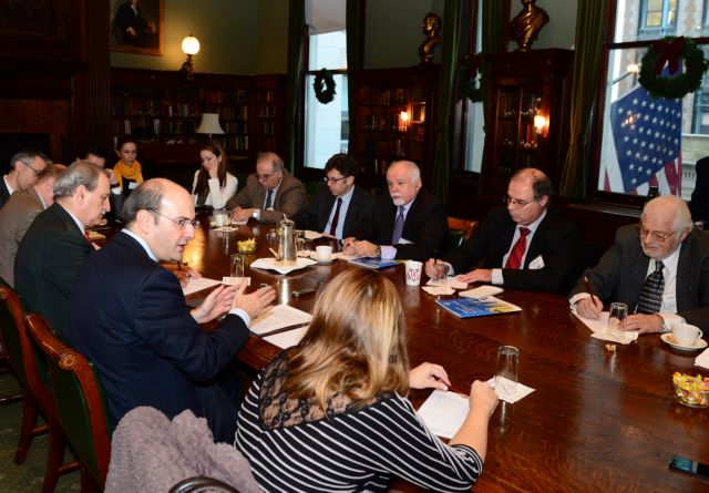 Σειρά επαφών με επιχειρηματίες και Έλληνες ομογενείς είχε στη Νέα Υόρκη ο υπουργός Ανάπτυξης