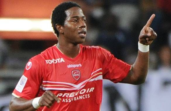 Οι Γάλλοι επαναφέρουν θέμα Σάντσες για τον Ολυμπιακό