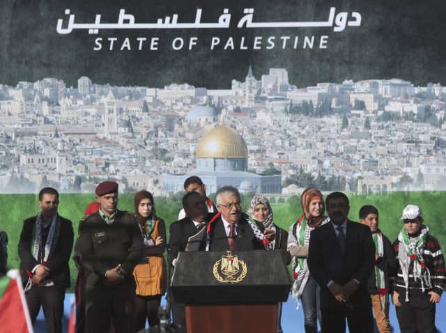 «Τώρα έχουμε κράτος» διακηρύττει ο Αμπάς επιστρέφοντας στη Ραμάλα