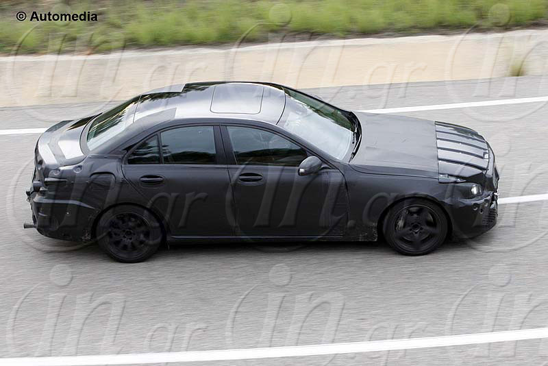 Mercedes-Benz C63 AMG: Ισχυρή παρουσία