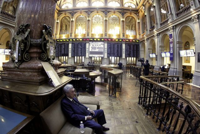 Κέρδη και την Πέμπτη στα χρηματιστήρια της Ευρώπης και στη Γουόλ Στριτ