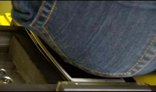 Άθραυστο Samsung Galaxy S IV απέναντι στο iPhone 5 από την Samsung;