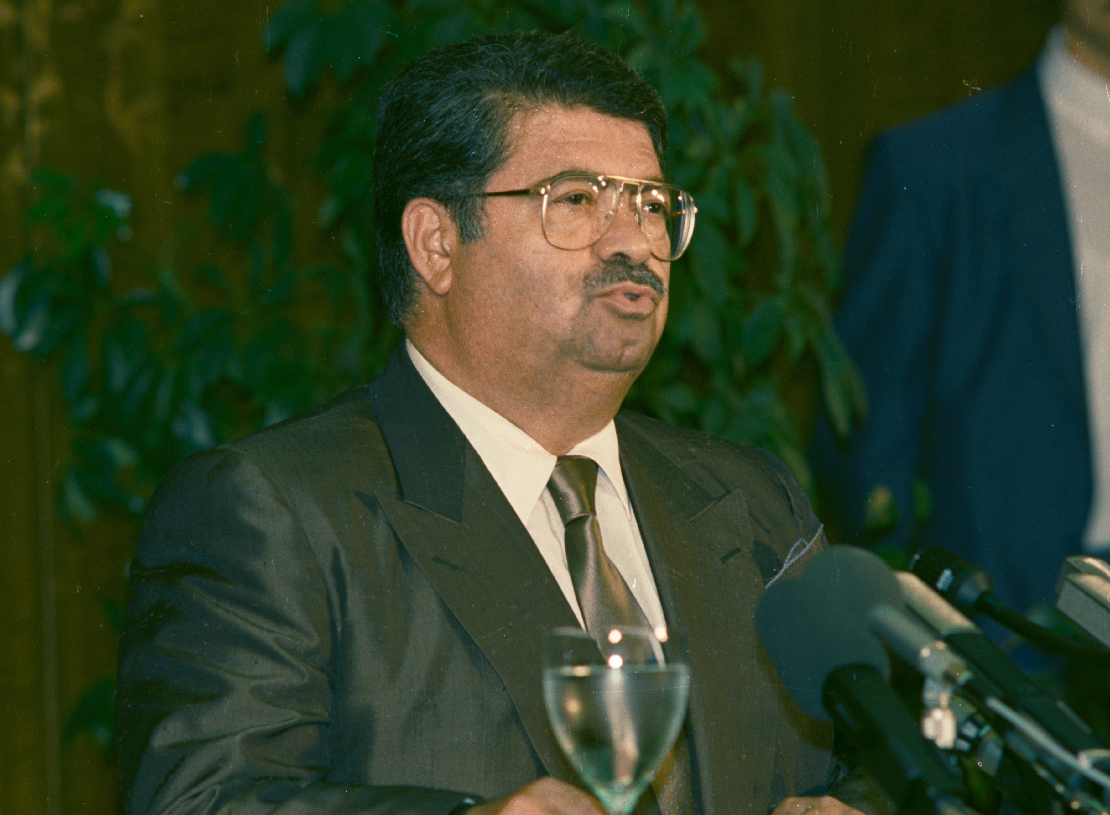 Δεν δηλητηριάστηκε ο Οζάλ, σύμφωνα με τον τουρκικό Τύπο