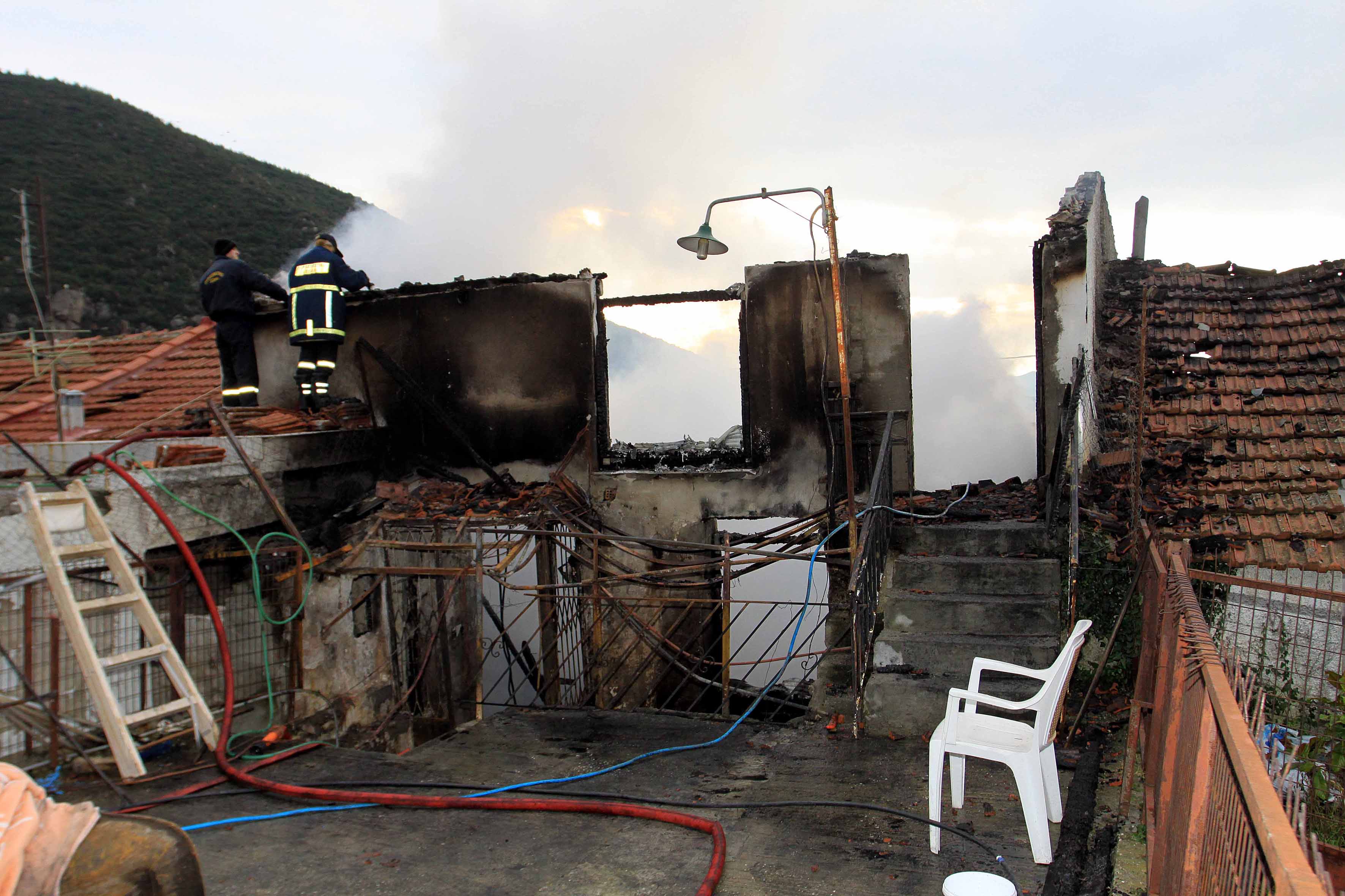 Τραγωδία στην Καβάλα, τρία αγόρια έχασαν τη ζωή τους σε πυρκαγιά
