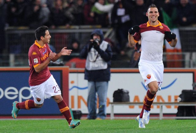 Παραλίγο… γκολ για τον Ταχτσίδη, «τεσσάρα» για τη Ρόμα