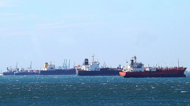 Κόντρα ΣΥΡΙΖΑ-ναυτιλιακών εταιριών για τις φοροαπαλλαγές του κλάδου