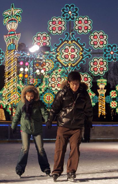 Χιλιάδες εργένηδες πολεμούν τη μοναξιά με ένα μαζικό ραντεβού σε πάρκο της Σεούλ