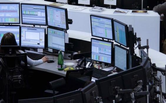 Στα χαμηλότερα επίπεδα από τον Απρίλιο 2010 οι αποδόσεις των ελληνικών ομολόγων