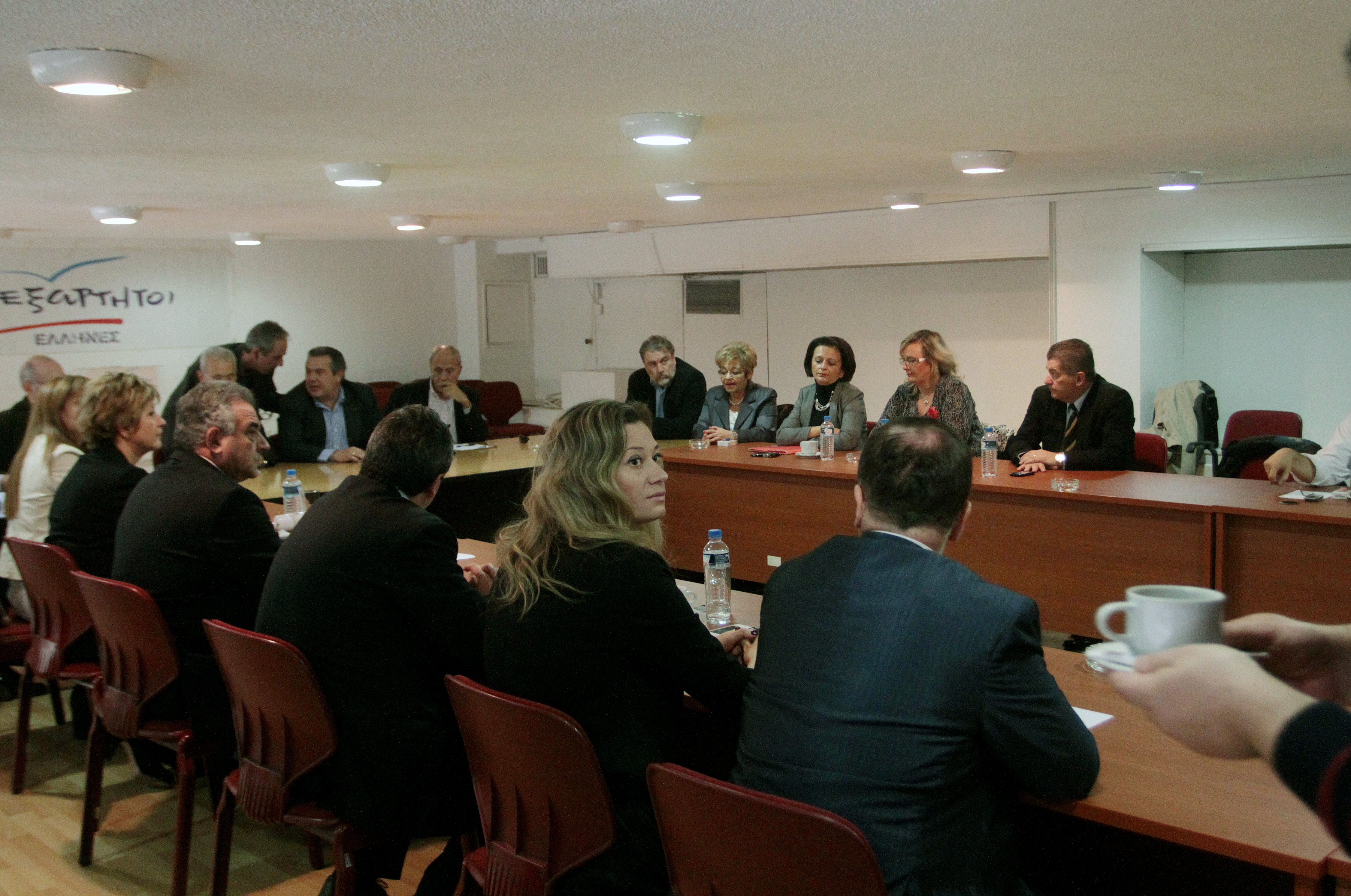 Περί τα τέλη Απριλίου το πρώτο συνέδριο των Ανεξάρτητων Ελλήνων