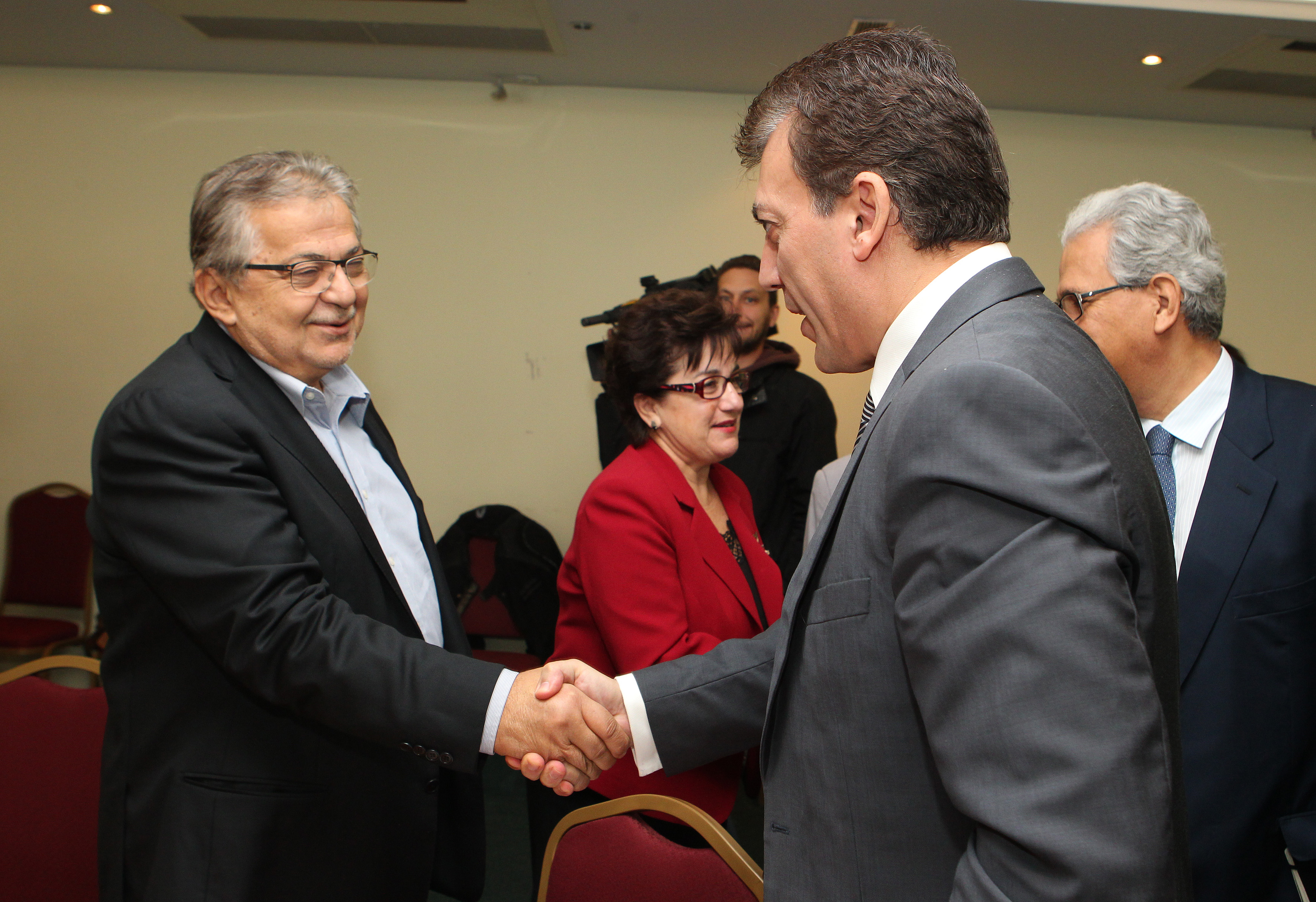 Σχεδόν τρία εκατομμύρια οι συνταξιούχοι, στα 2,3 δισ. οι μηνιαίες καταβολές