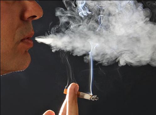 Απωθητικές εικόνες στα πακέτα τσιγάρων και καπνού ζητά η Κομισιόν