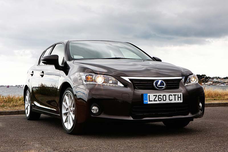 Lexus: Έσπασε το φράγμα του μισού εκατομμυρίου υβριδικών πωλήσεων