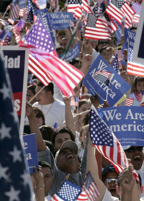 Περισσότερα από 400.000 άτομα απελάθηκαν πέρυσι από τις ΗΠΑ