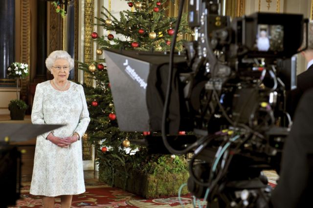 Σε 3D το χριστουγεννιάτικο μήνυμα της βασίλισσας Ελισάβετ